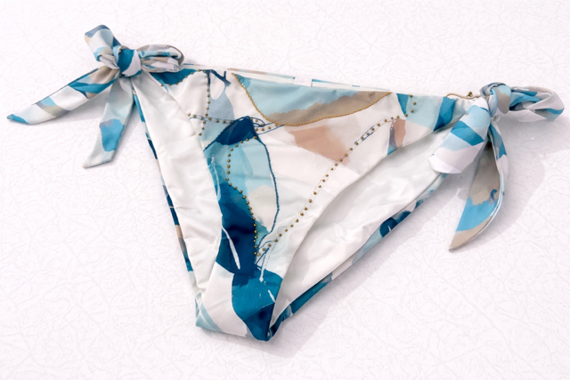 Bikini Hose mit seitlicher Bindung